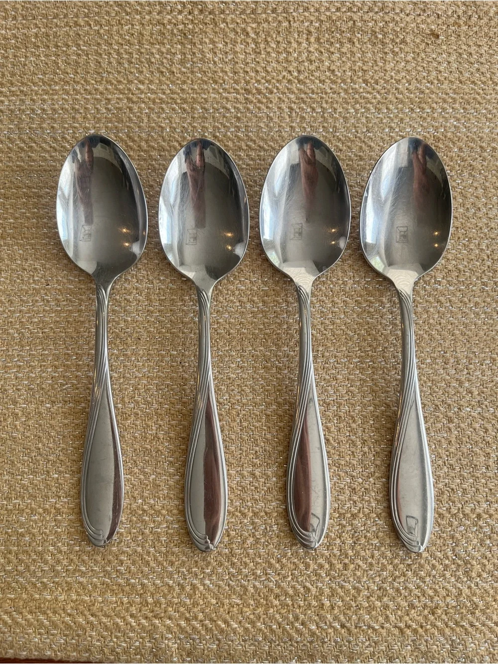 Oneida CAMBER CRESTA Windswept Scroll Stainless Flatware - Soup Spoons (4)